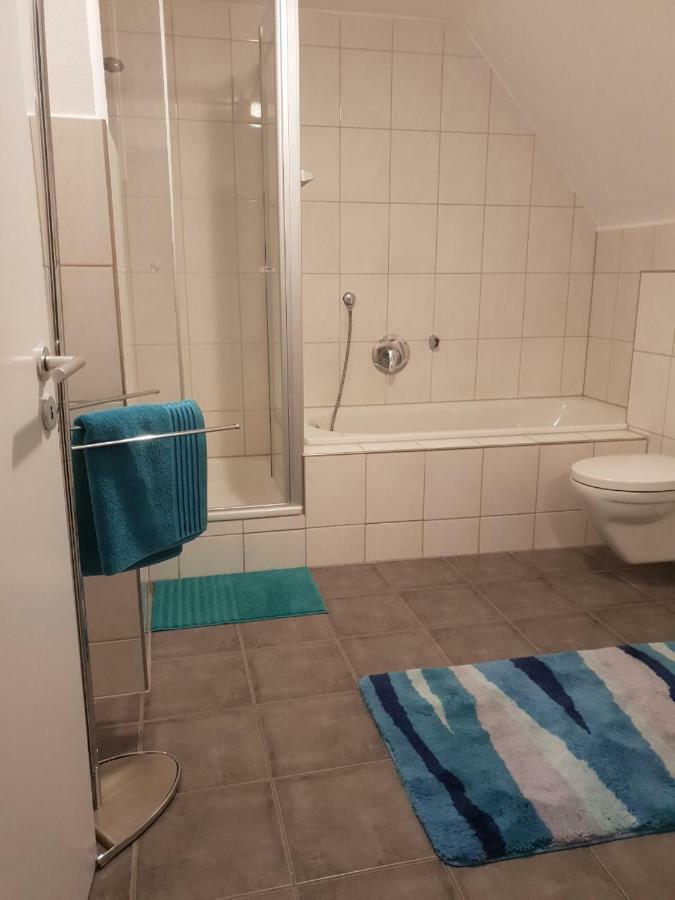 קאסל Gemuetliches Zimmer Mit Eigenem Bad/Wc/Kueche מראה חיצוני תמונה